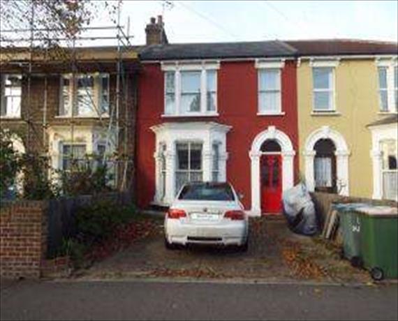 4 Bedroom Terraced